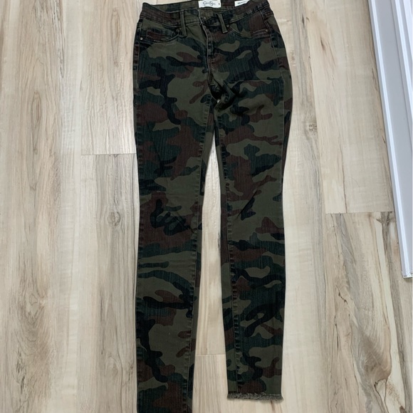 Jessica Simpson Camo Pant - Size 24 - Picture 5 of 6